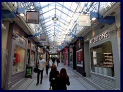 Queens Arcade 02